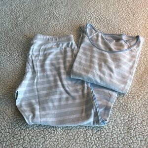LAKE PAJAMA SET. gently worn size XS. 100% cotton